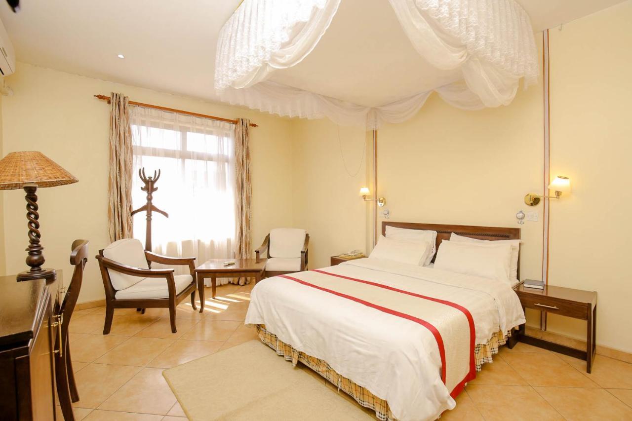 New Safari Hotel Arusha Bagian luar foto