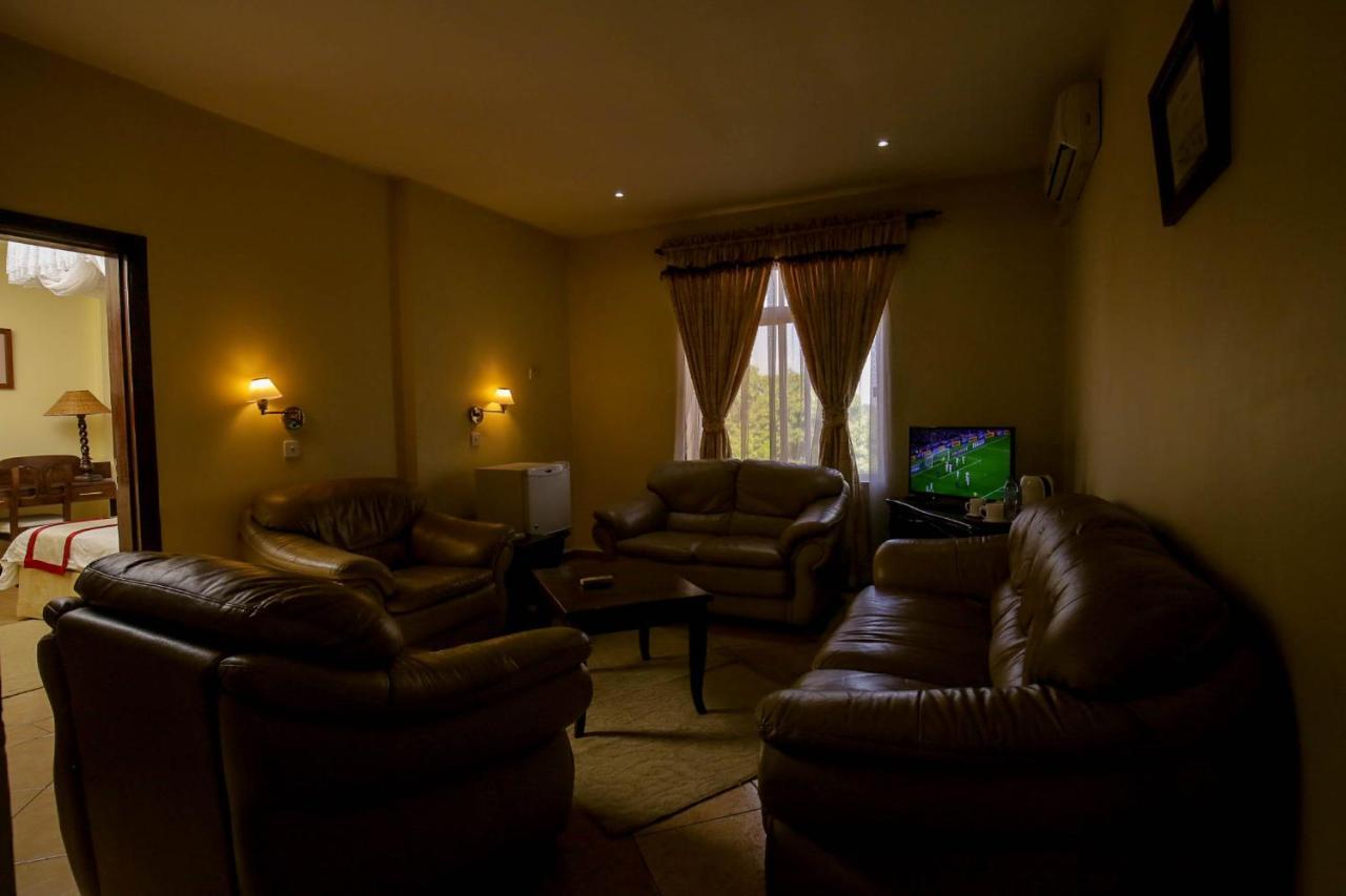 New Safari Hotel Arusha Bagian luar foto