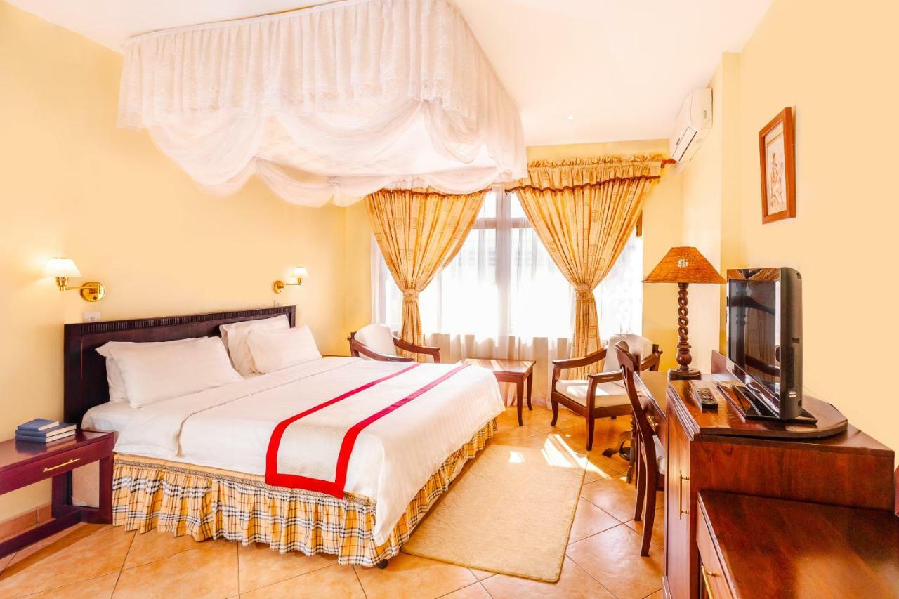 New Safari Hotel Arusha Bagian luar foto