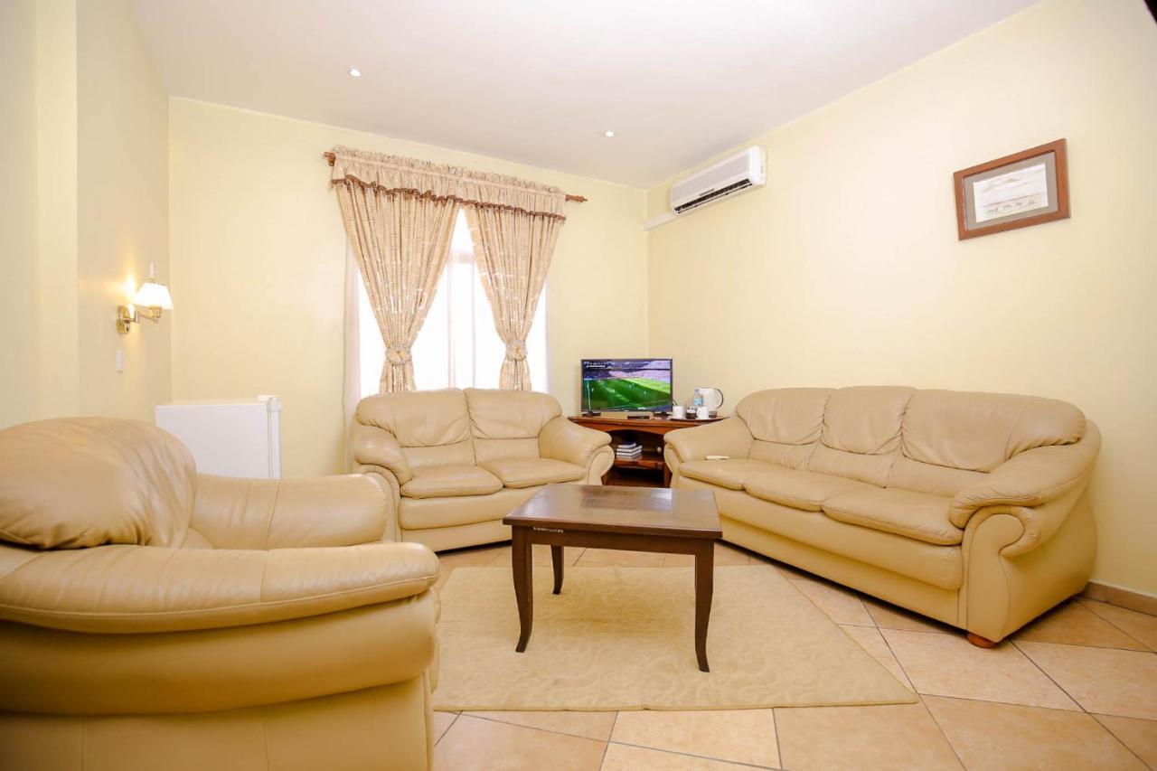 New Safari Hotel Arusha Bagian luar foto